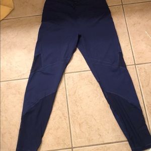 Victoria secret sport knockout legging size large